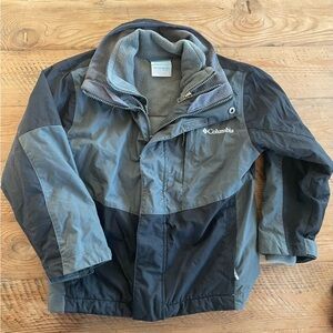 Warm Columbia black and gray winter Jacket with lining